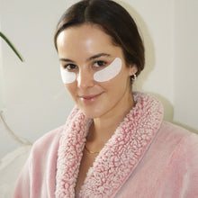 Load image into Gallery viewer, SkinMedica Instant Bright Eye Mask Exclusive Beauty Club
